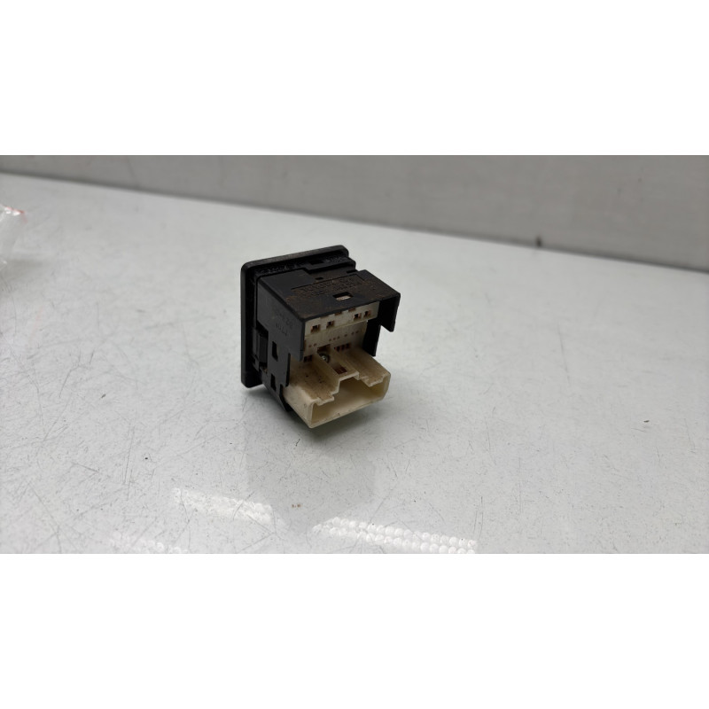 Commande retroviseurs MITSUBISHI L 200 3 Photo n°2