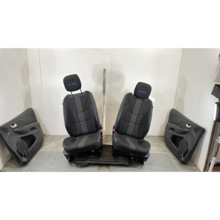 Interieur complet RENAULT CLIO 4 Photo n°1