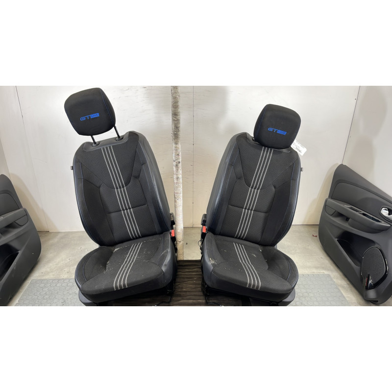 Interieur complet RENAULT CLIO 4 Photo n°9