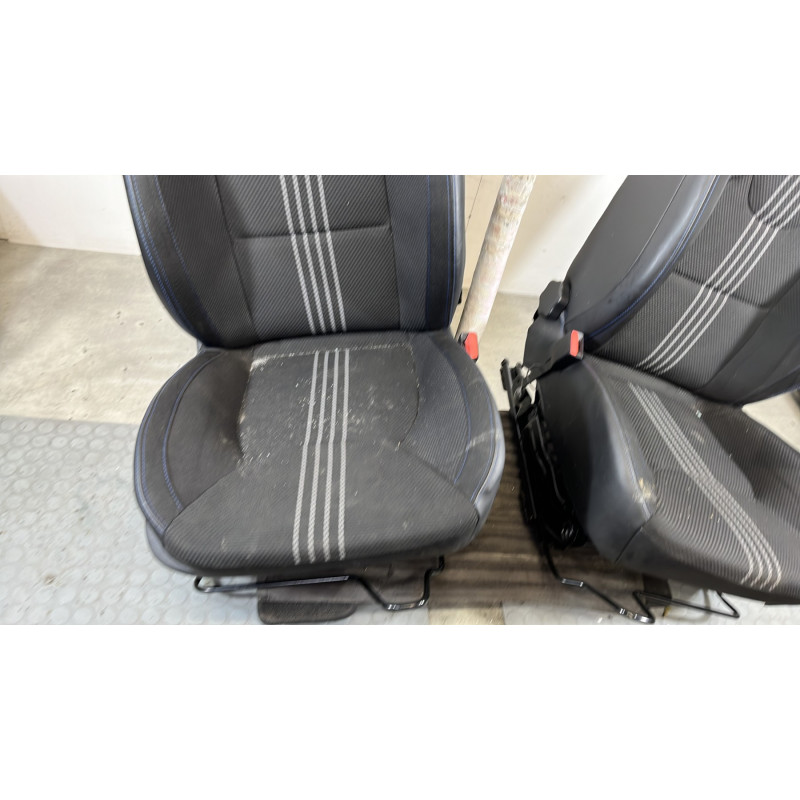 Interieur complet RENAULT CLIO 4 Photo n°10