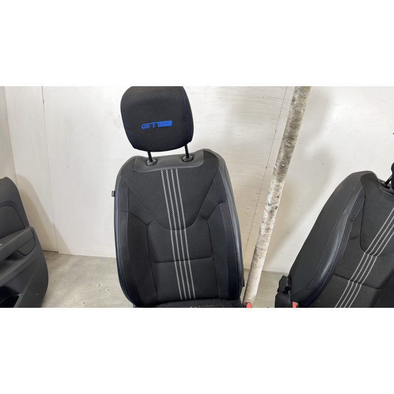 Interieur complet RENAULT CLIO 4 Photo n°11