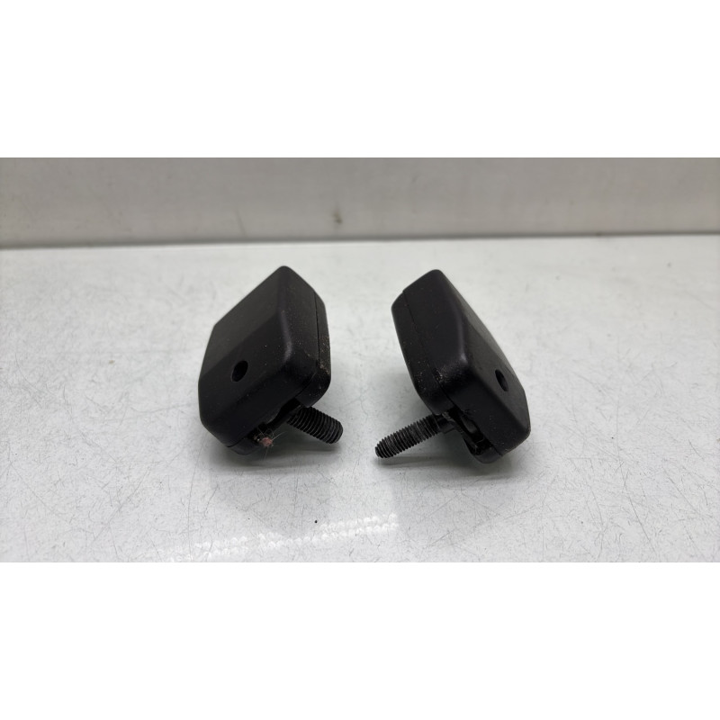 Attache ceinture arriere droit RENAULT SCENIC 2 Photo n°2