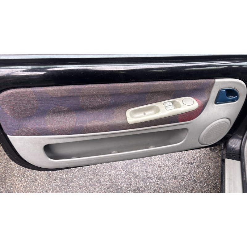Poignee interieur avant droit RENAULT TWINGO 1 Photo n°16