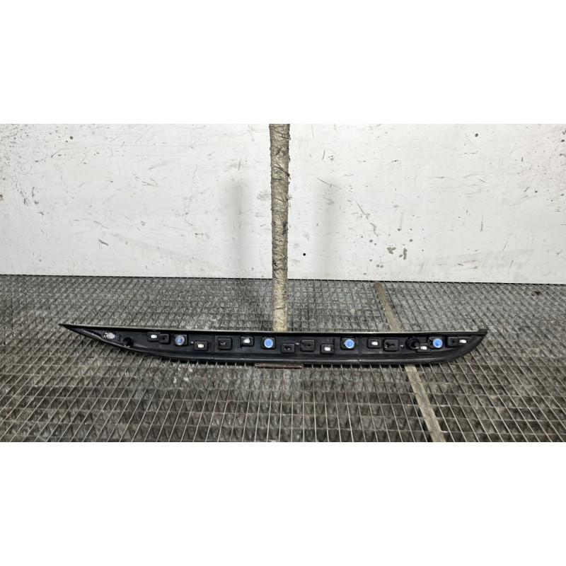 Baguette de porte arriere gauche  PEUGEOT 2008 1 Photo n°4