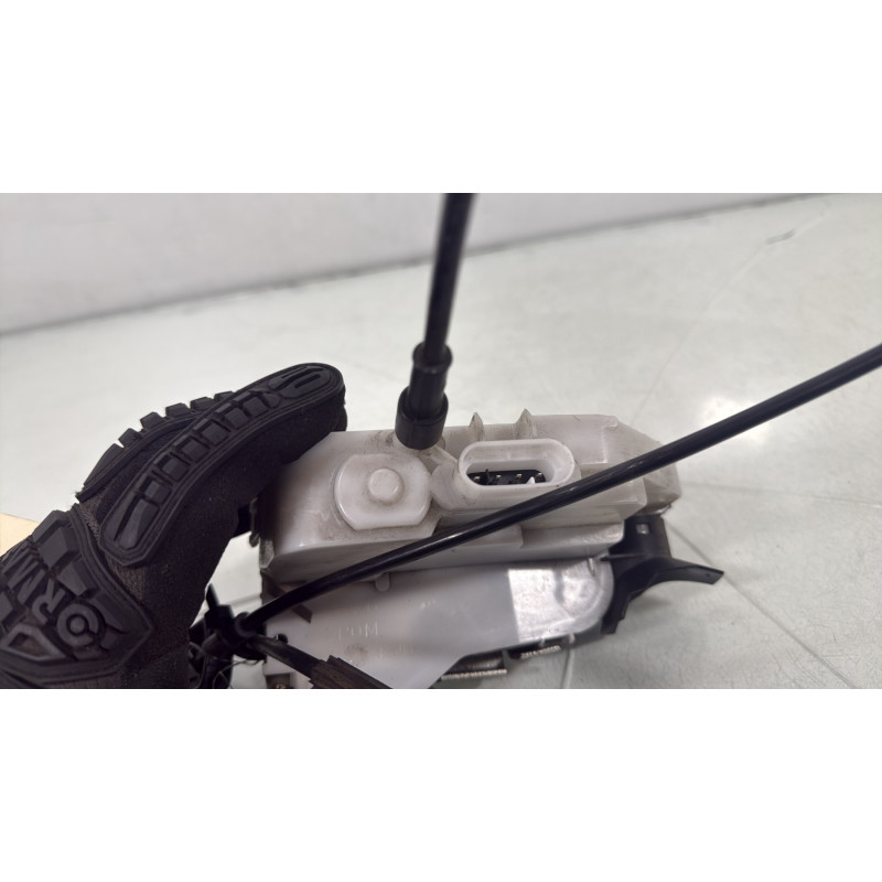 Serrure avant gauche RENAULT TWINGO 2 Photo n°4