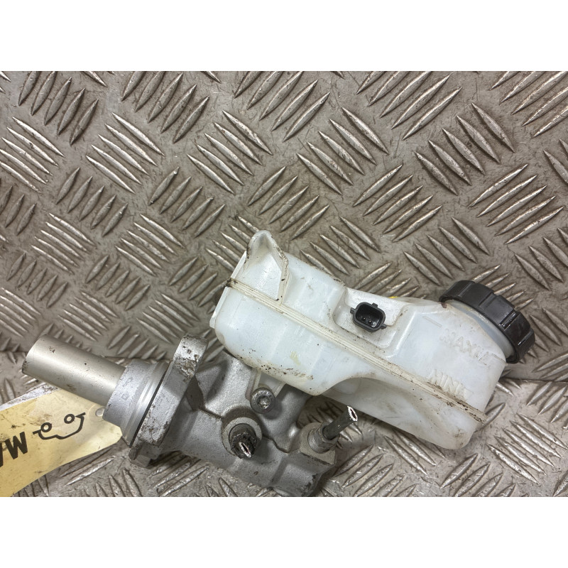 Maitre cylindre (freinage) DACIA DUSTER 2 Photo n°3