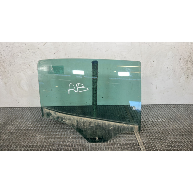 Vitre arriere droit RENAULT MEGANE 4 Photo n°1