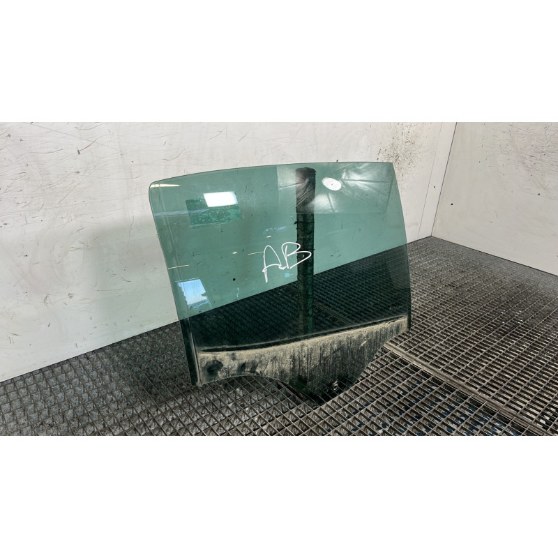 Vitre arriere droit RENAULT MEGANE 4 Photo n°3