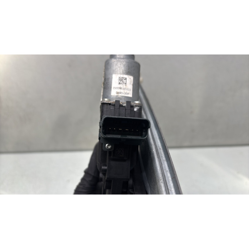 Leve vitre electrique arriere droit RENAULT MEGANE 4 Photo n°4