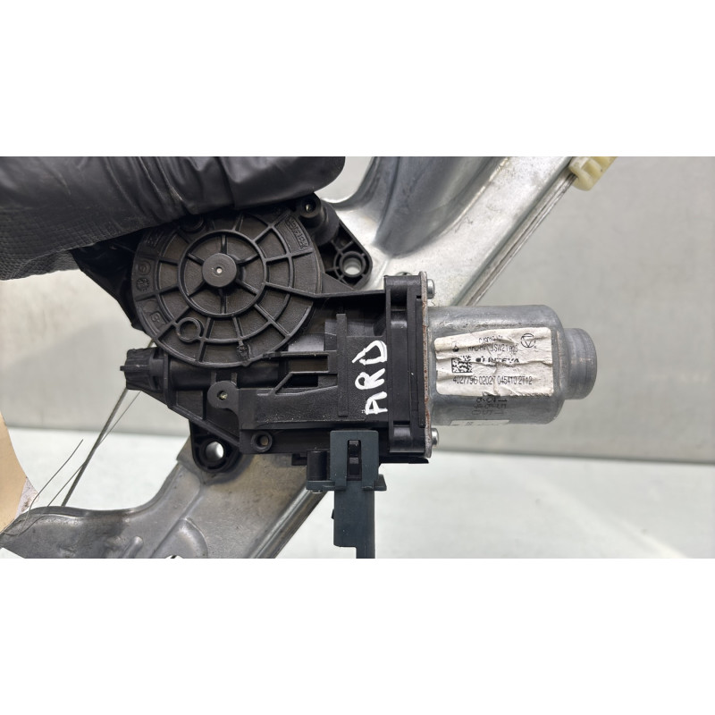 Leve vitre electrique arriere droit RENAULT MEGANE 4 Photo n°5