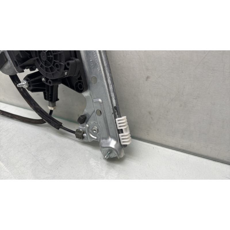 Leve vitre electrique avant droit RENAULT MEGANE 4 Photo n°7
