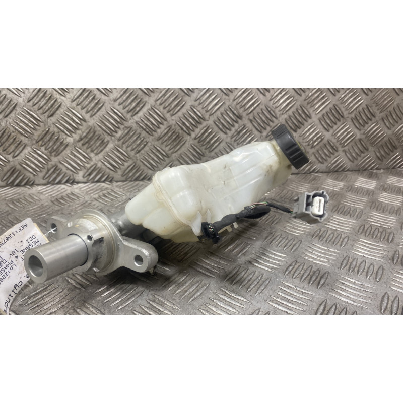 Maitre cylindre (freinage) RENAULT MEGANE 4 Photo n°3