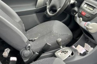 Bras essuie glace arriere PEUGEOT 107