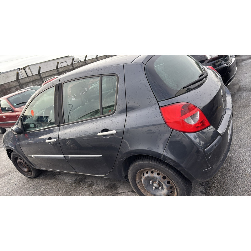 Vitre arriere gauche RENAULT CLIO 3 Photo n°12