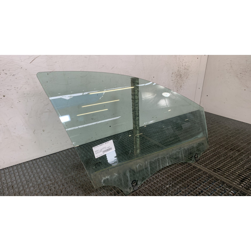 Vitre avant droit RENAULT CLIO 3 Photo n°3