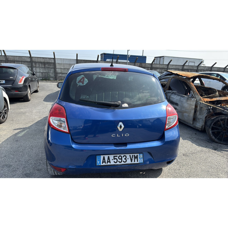 Vitre avant droit RENAULT CLIO 3 Photo n°9