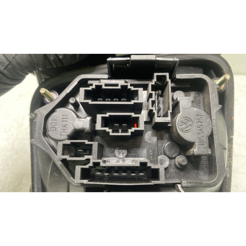 Feu arriere principal gauche (feux) VOLKSWAGEN VENTO Photo n°3