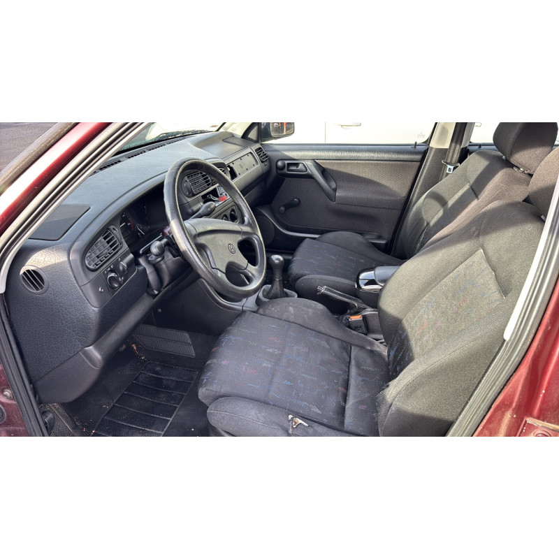 Feu arriere secondaire gauche (feux) VOLKSWAGEN VENTO Photo n°9