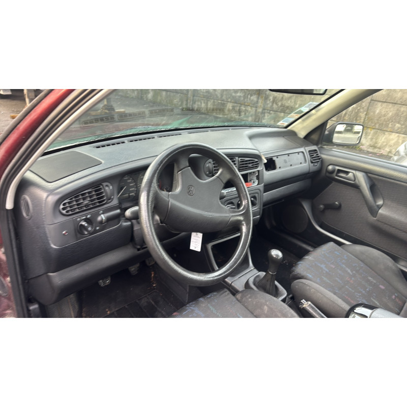Feu arriere secondaire gauche (feux) VOLKSWAGEN VENTO Photo n°19