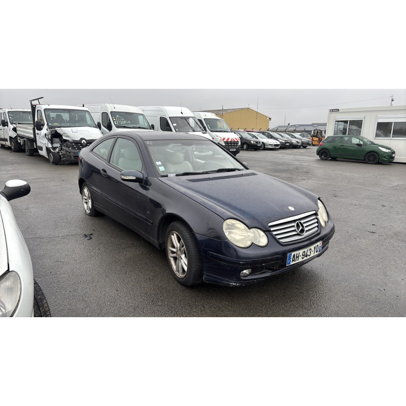 Capot MERCEDES CLASSE C 203 COUPE SPORT Photo n°9