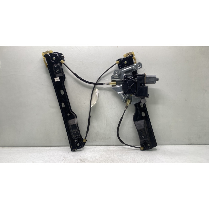 Leve vitre electrique avant gauche OPEL ASTRA J Photo n°6
