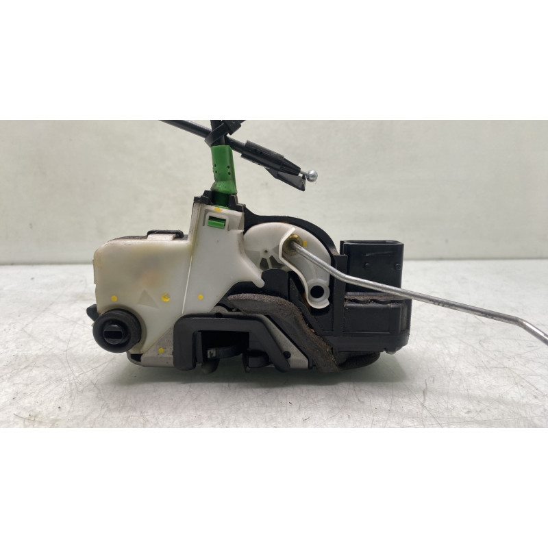 Serrure arriere droit OPEL ASTRA J Photo n°4