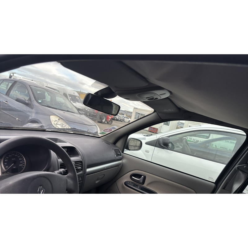 Aile avant gauche RENAULT CLIO 2 Photo n°19