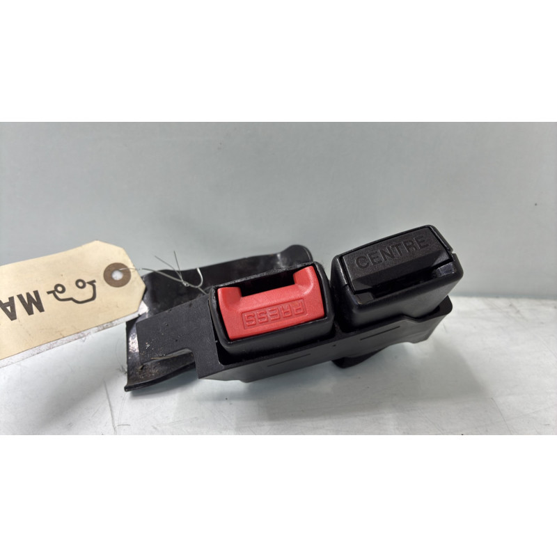 Attache ceinture arriere gauche RENAULT CLIO 3 Photo n°3
