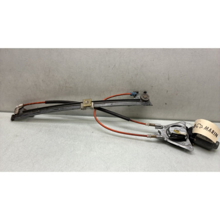 Leve vitre electrique avant gauche PEUGEOT 106 Photo n°1