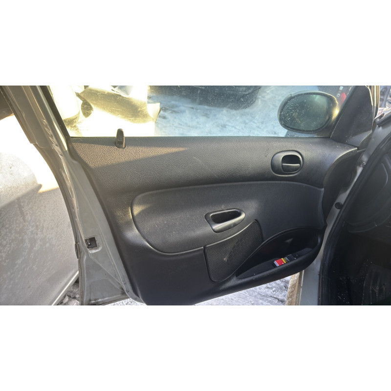Moteur essuie glace arriere PEUGEOT 206 Photo n°9