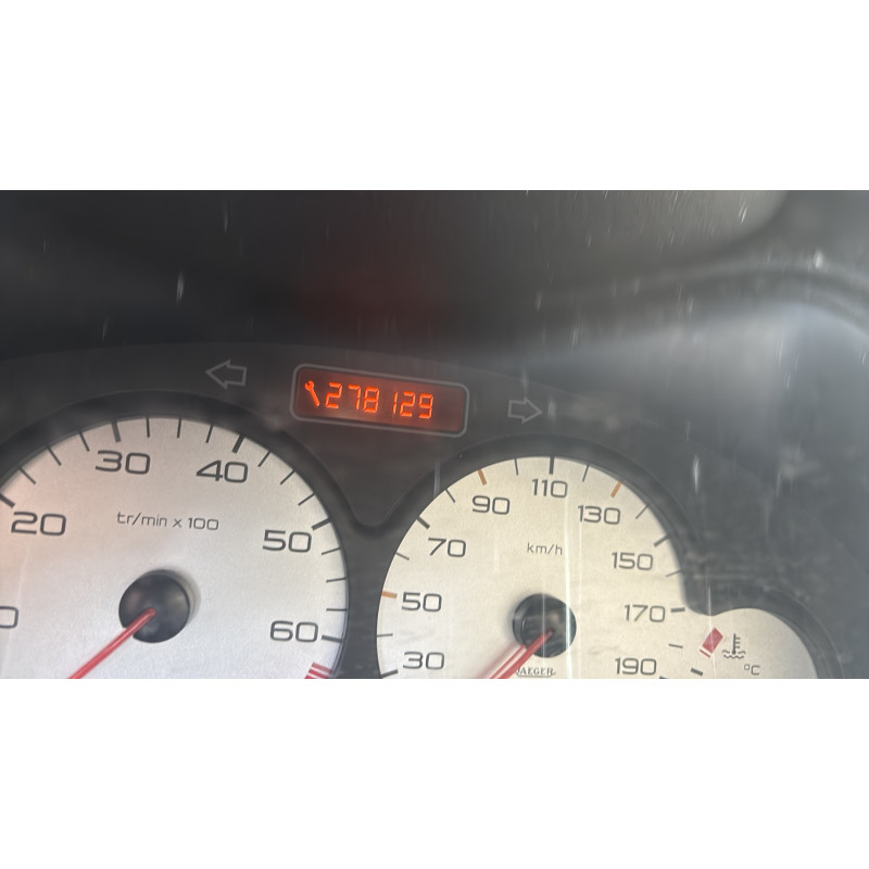 Moteur essuie glace arriere PEUGEOT 206 Photo n°10