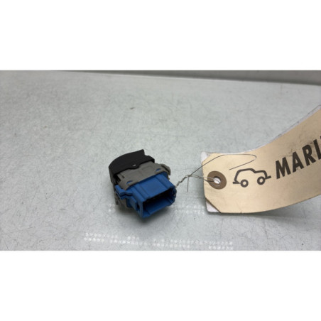 Interrupteur de leve vitre avant droit RENAULT KANGOO 2