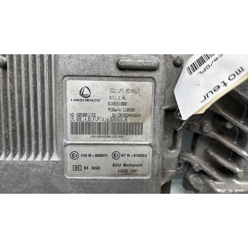 Calculateur moteur DACIA SANDERO 1 Photo n°3