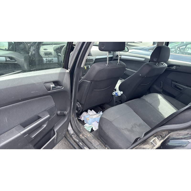 Pare choc arriere OPEL ASTRA H Photo n°18