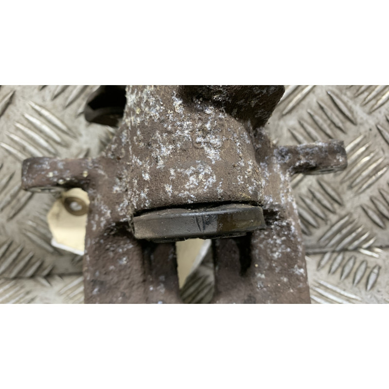 Etrier arriere droit (freinage) PEUGEOT 3008 1 Photo n°4