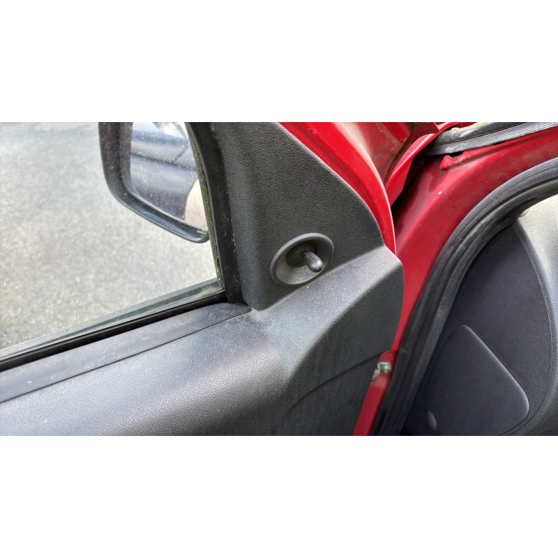 Poignee porte avant gauche DACIA SANDERO 1 Photo n°13
