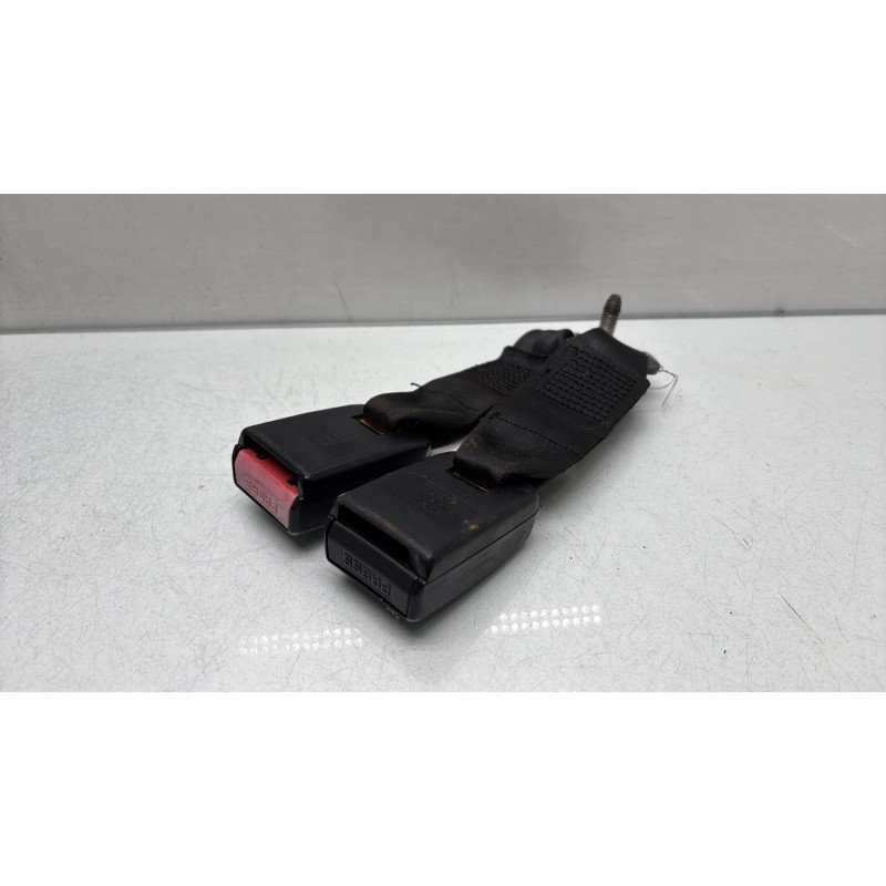 Attache ceinture arriere gauche DACIA SANDERO 1 Photo n°2