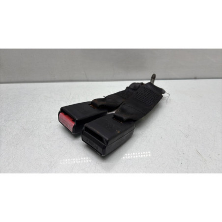 Attache ceinture arriere gauche DACIA SANDERO 1