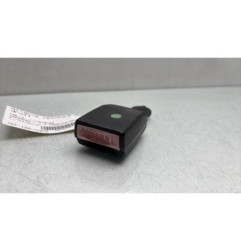 Attache ceinture avant droit DACIA SANDERO 1 Photo n°1