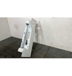 Enjoliveur de feu arriere droit NISSAN PRIMASTAR 2