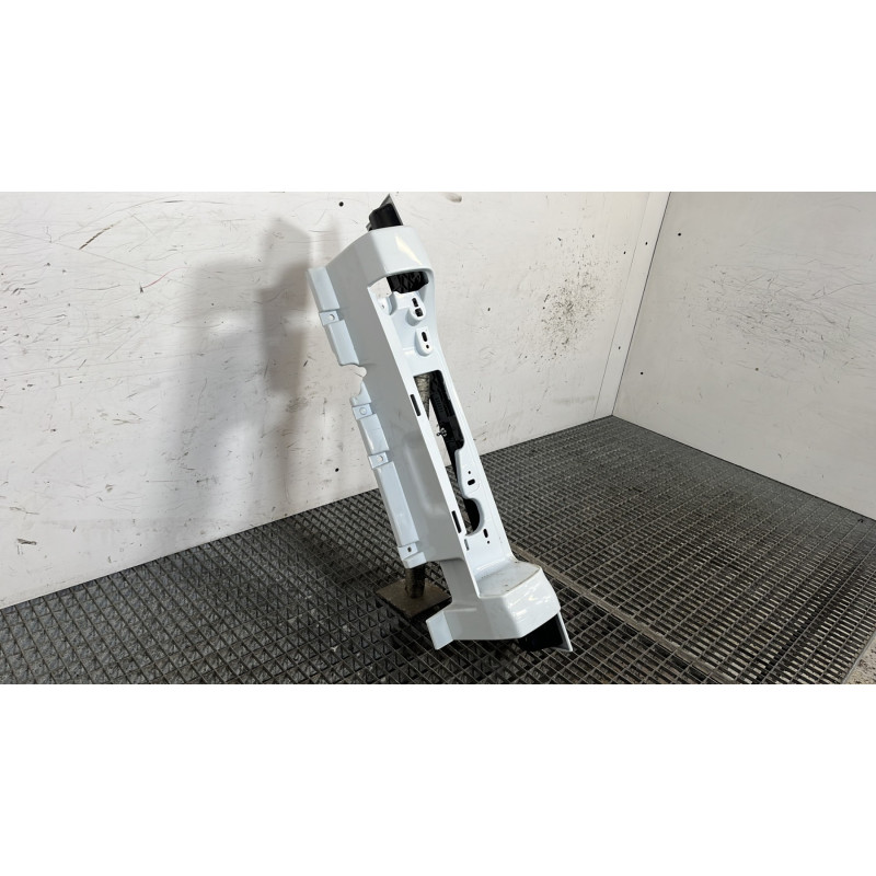 Enjoliveur de feu arriere droit NISSAN PRIMASTAR 2 Photo n°3