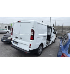 Enjoliveur de feu arriere droit NISSAN PRIMASTAR 2
