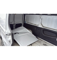 Enjoliveur de feu arriere droit NISSAN PRIMASTAR 2
