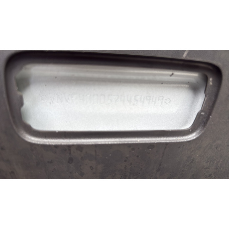 Enjoliveur de feu arriere droit NISSAN PRIMASTAR 2 Photo n°12