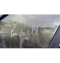 Enjoliveur de feu arriere droit NISSAN PRIMASTAR 2