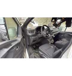 Enjoliveur de feu arriere droit NISSAN PRIMASTAR 2