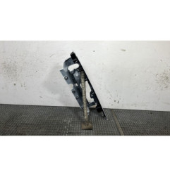 Enjoliveur de feu arriere gauche NISSAN PRIMASTAR 2