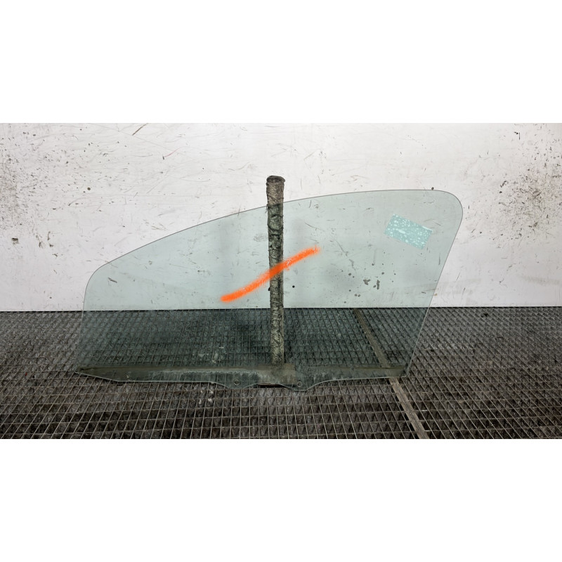 Vitre avant droit CITROEN C1 1 Photo n°4