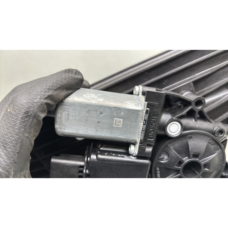 Leve vitre electrique arriere gauche CITROEN C5 AIRCROSS Photo n°6