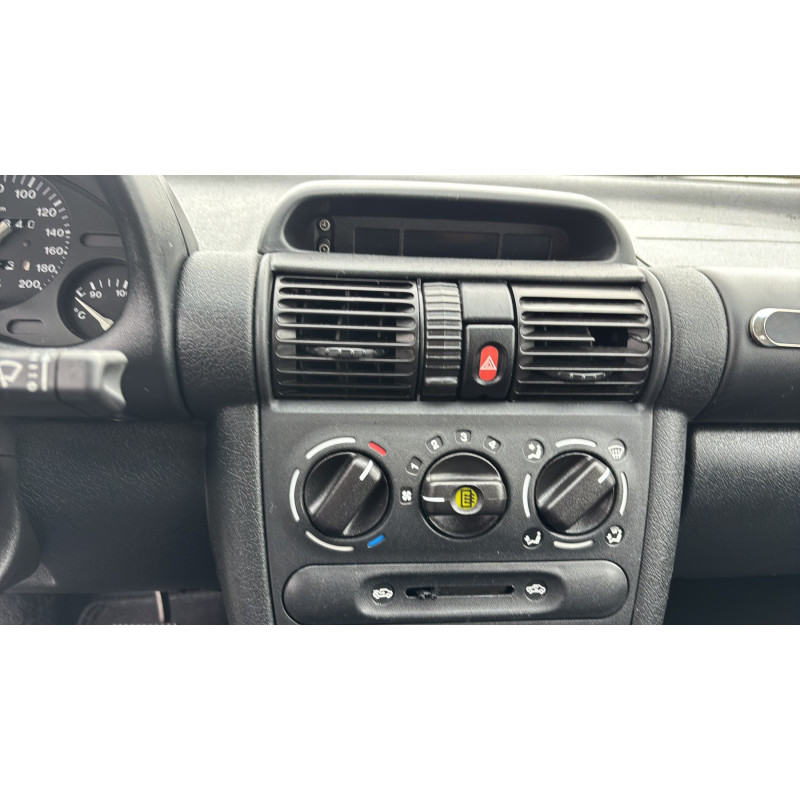 Ceinture avant droit OPEL CORSA B Photo n°19